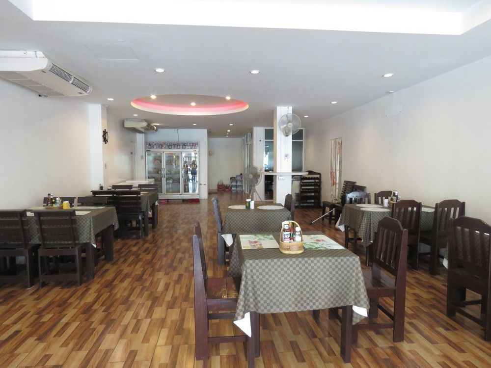 Malee Guesthouse And Restaurant Pattaja Kültér fotó