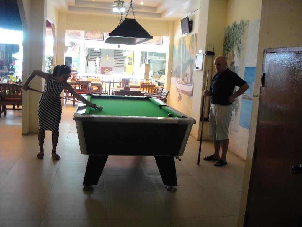 Malee Guesthouse And Restaurant Pattaja Kültér fotó